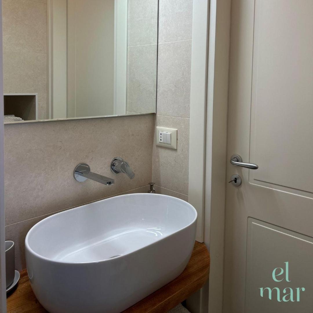 El-Mar Locazione Turistica House With Exclusive Terrace Lägenhet Polignano a Mare Exteriör bild
